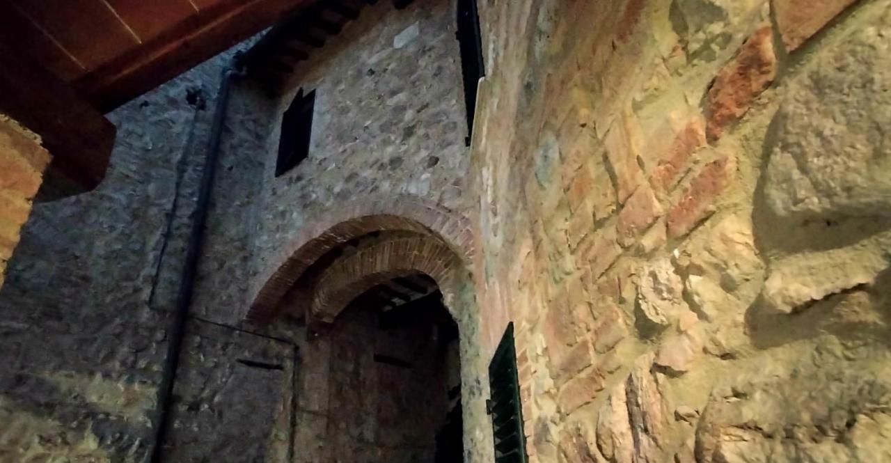 Antico Borgo Di Torri Acomodação com café da manhã Sovicille Exterior foto