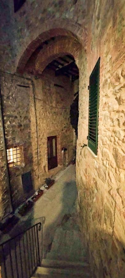 Antico Borgo Di Torri Acomodação com café da manhã Sovicille Exterior foto